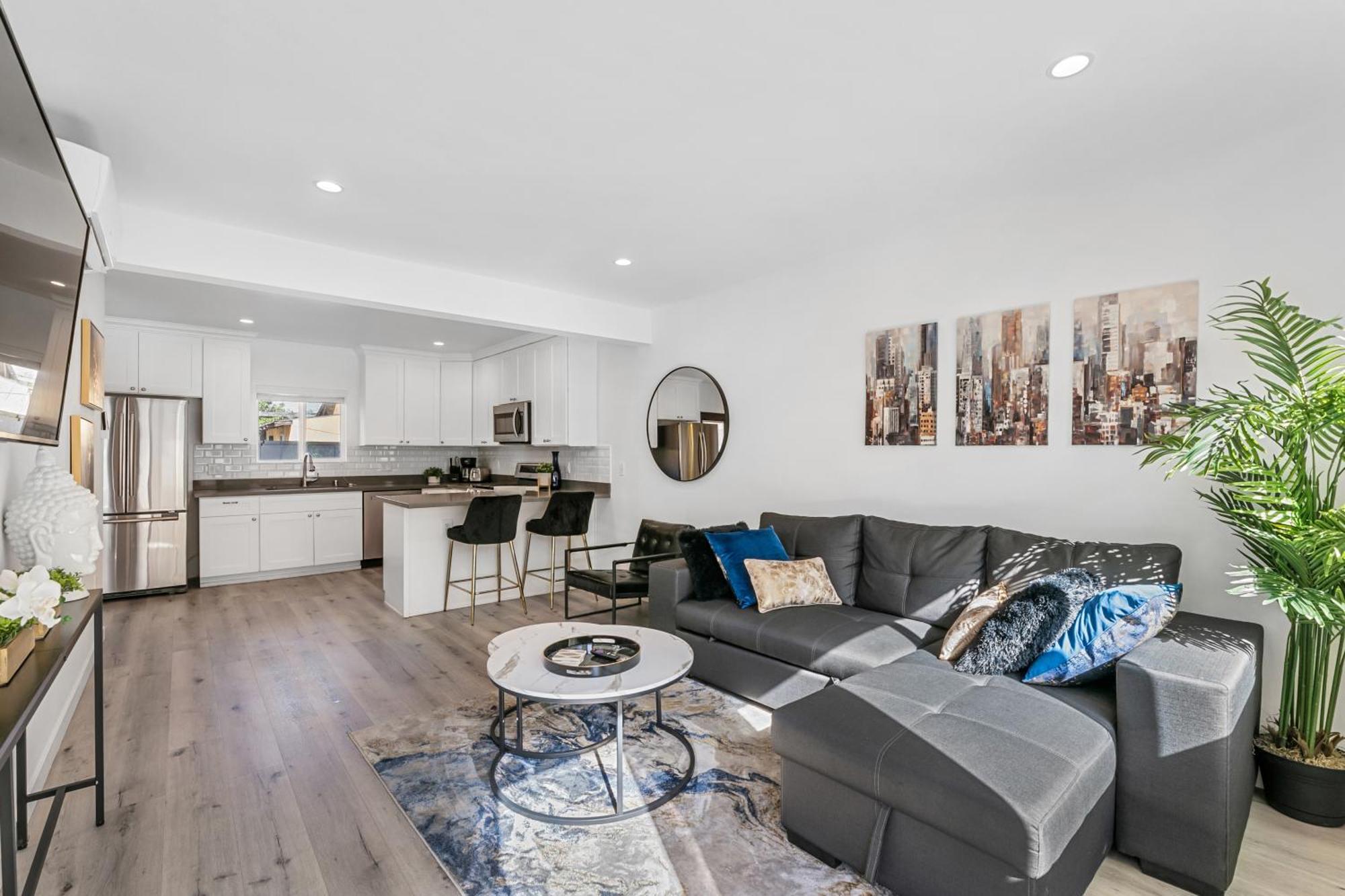 Muirfield Chic City Bungalow With Parking Лос Анджелис Екстериор снимка