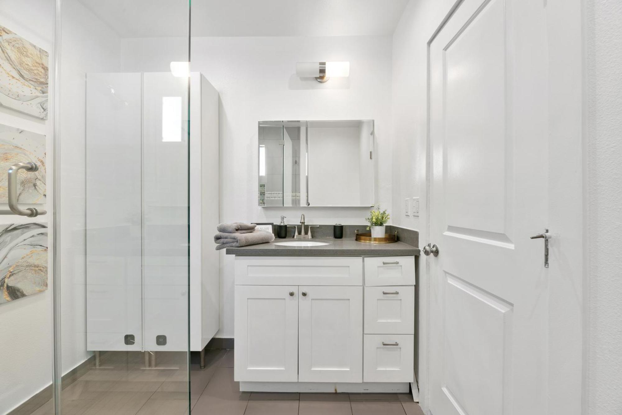 Muirfield Chic City Bungalow With Parking Лос Анджелис Екстериор снимка