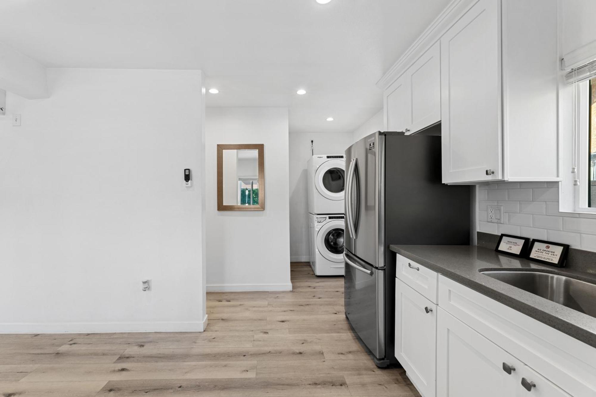 Muirfield Chic City Bungalow With Parking Лос Анджелис Екстериор снимка