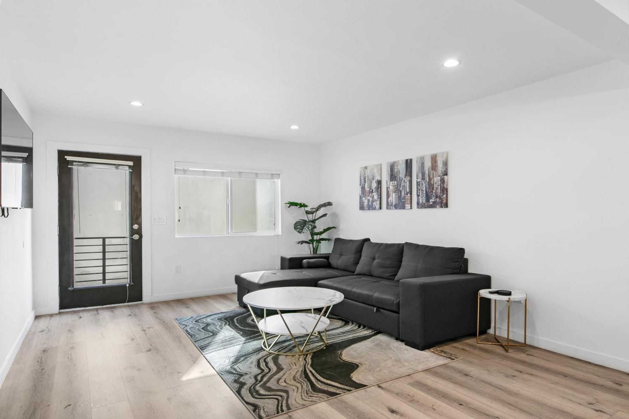 Muirfield Chic City Bungalow With Parking Лос Анджелис Екстериор снимка